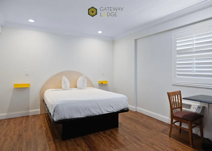 Gateway Lodge